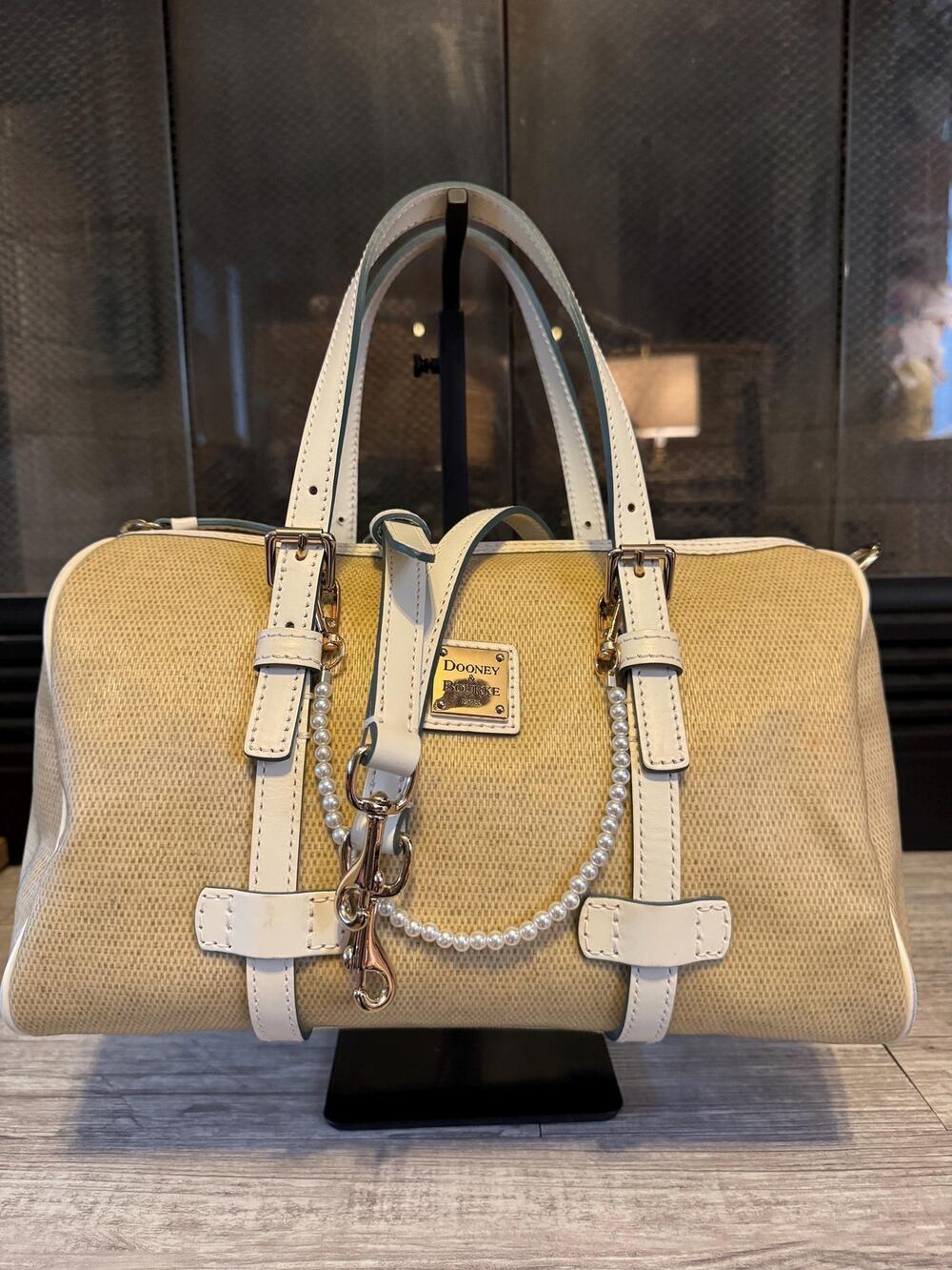 Adorable Dooney and Bourke Panama Grasscloth Speedy Satchel handbag purse